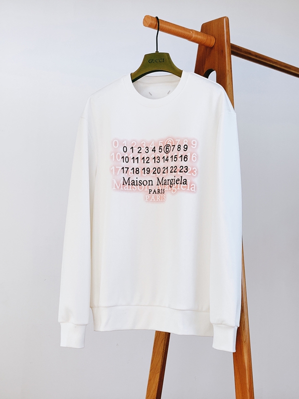 ブランドパーカー正面デザイン